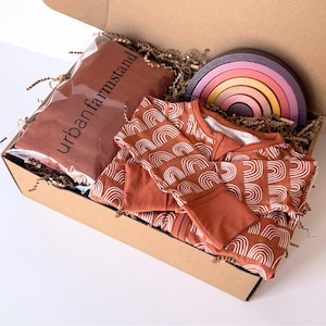 Bamboe katoenen romper regenboog patroon slaper met ritssluiting biologische baby outfit set houten speelgoed baby terracotta romper boog ontwerp kinderkamer