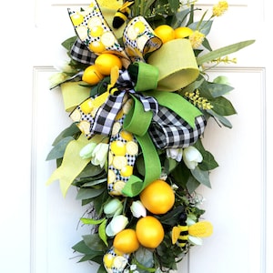 Lemon Swag for front door, Mother’s Day Gift, Spring Porch Wreath, Summer decor, Kitchen lemon wreath, Farmhouse Wall decor,  Country decor