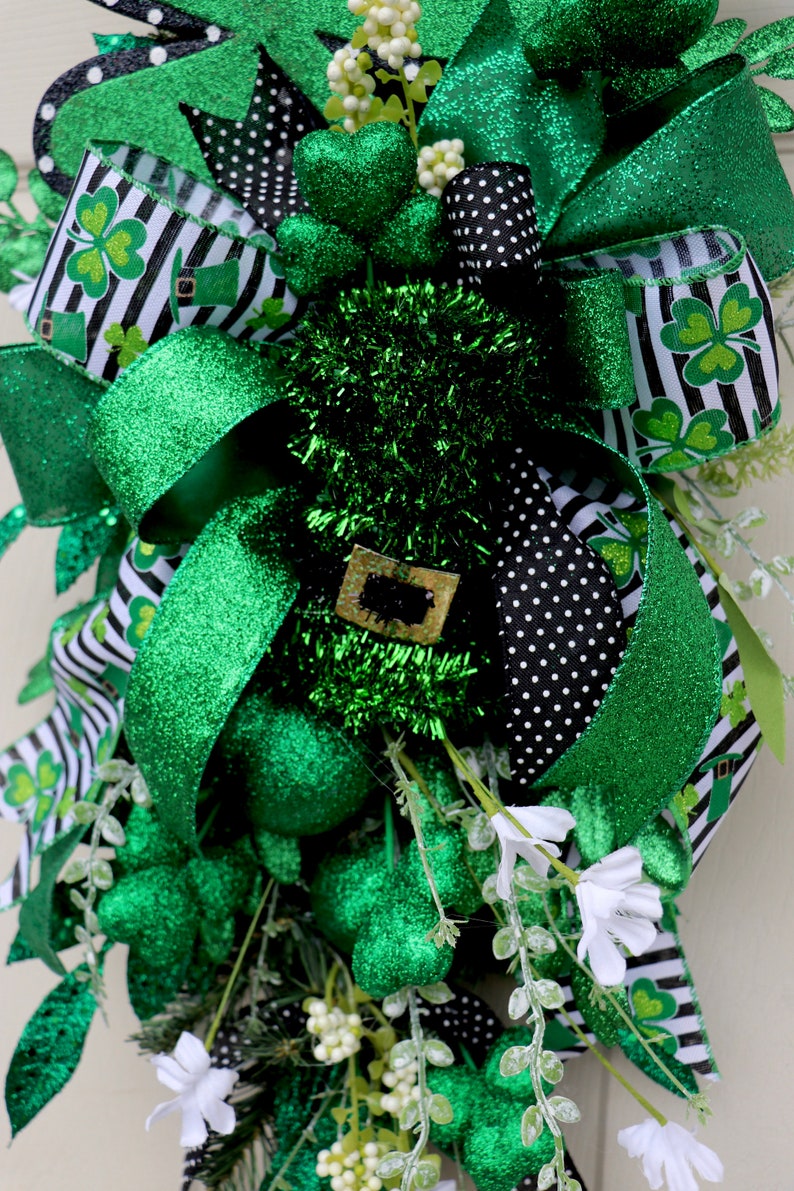 St. Patrick's Day Wreath, St. Patty's Day Swag, St. Patrick's Day Decor, Shamrock Wreath, Spring Wreath, Front Door teardrop swag, green image 3