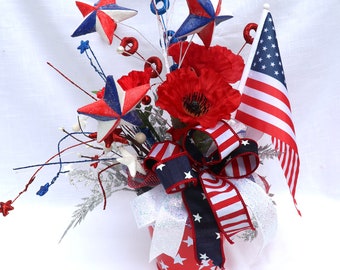 Fourth of July Patriotic table arrangement, July 4th Centerpiece, Summer table centerpiece, red white blue floral arrangement, party table