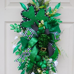 St. Patrick's Day Wreath, St. Patty's Day Swag, St. Patrick's Day Decor, Shamrock Wreath, Spring Wreath, Front Door teardrop swag, green image 2