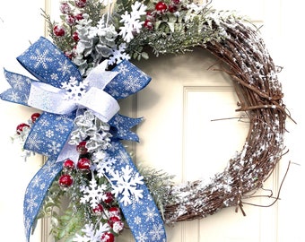 Rustic winter wreath with berries, Christmas door décor, Thanksgiving wreath, Winter wreath, Christmas wreath for front door, door hanger