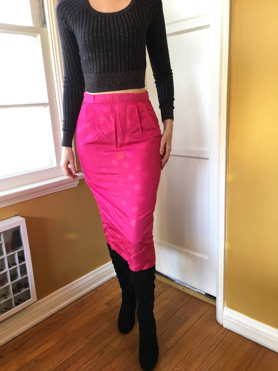 Pink pencil skirt outfit online