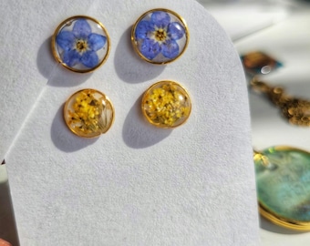 Real Flower Resin Stud Earrings: Dainty Floral Jewelry