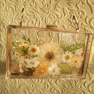 Bolso de mano de resina con flores auténticas: bolso floral hecho a mano