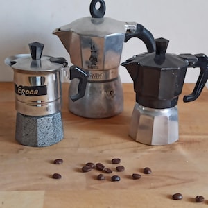 Nice vintage set of vintage stove top moka pots, Italian espresso makers, 1,2 and 3 cups.