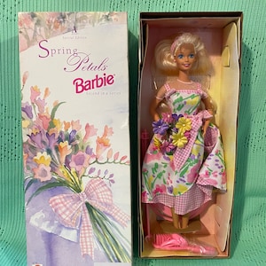 1996 Avon Special Edition Spring Petals Barbie