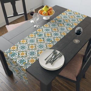 Scandinavian Folk Art Table Runner, Nordic Minimalist Geometric Pattern, housewarming gift, mother&#39;s day gift, dinner decor