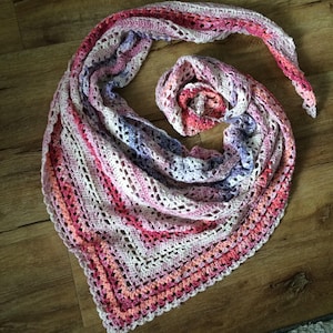 Crochet shawl pattern, Reading in the Garden, top down triangle shawl, cotton DK yarn image 1