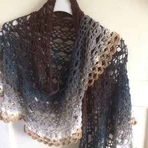 Dancing at Dusk Shawl, a crochet shawl pattern, one skein, Scheepjes Whirl pattern image 7