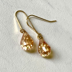 14k Yellow Gold Citrine Briolette Dangle Earrings