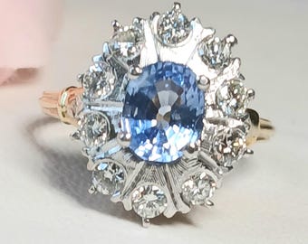 Vintage 18k Cornflower Blue Ceylon Sapphire and Diamond Ring