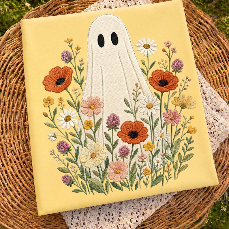 Blommigt spöke PNG, Faux broderi vildblommigt spöke sublimering, Cottagecore Boho höst Halloween-skjorta PNG, Vintage sött läskigt spöke PNG bild 6