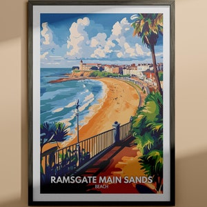 Puede incluir: Una ilustración colorida de una escena de playa con un pueblo en el fondo. El texto "RAMSGATE MAIN SANDS BEACH" está en la parte inferior de la imagen.