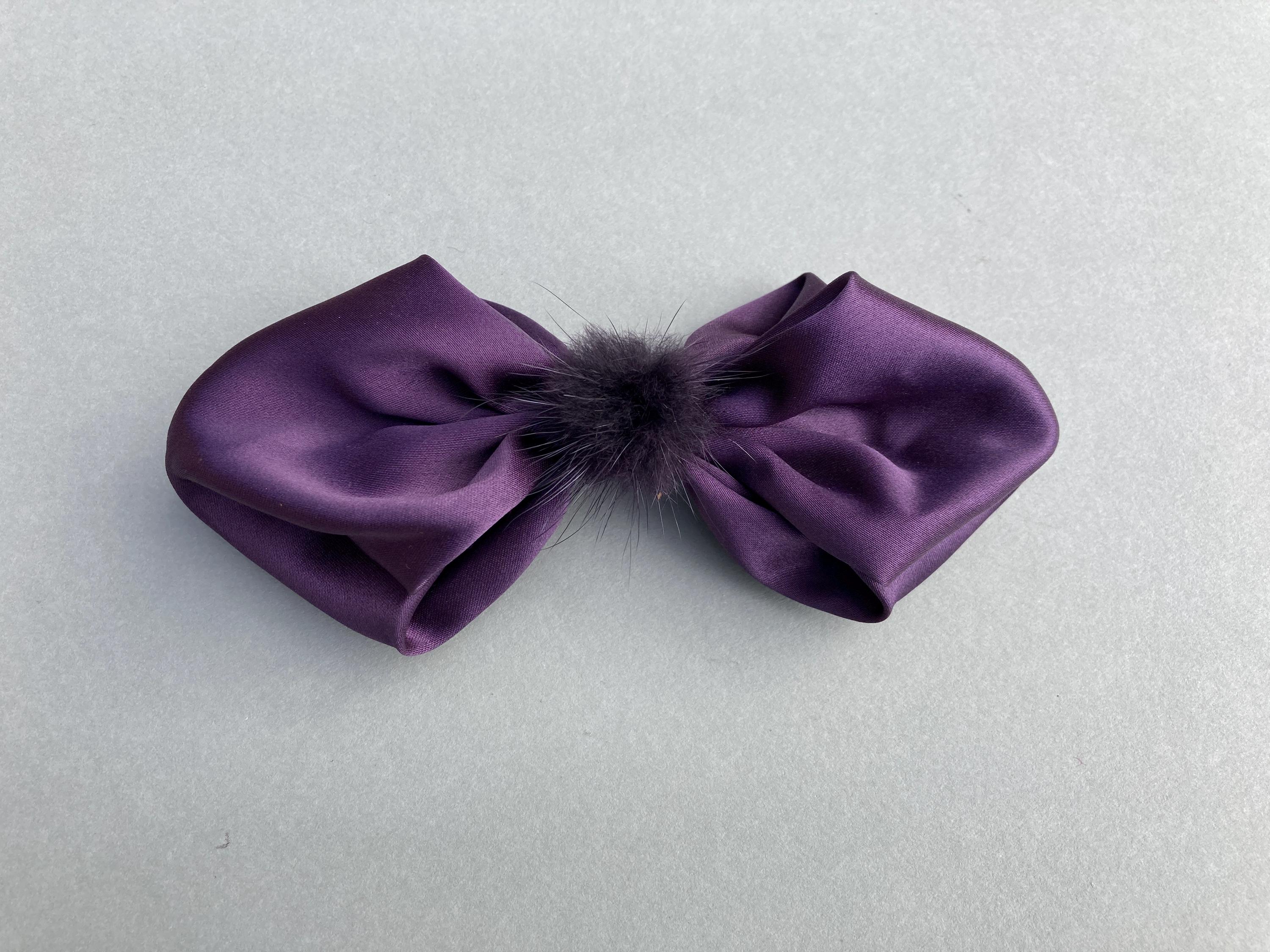 Mink Fur Hair Clip Bow Tie Unique All Hair Types Black Stylish Accessory MME.MINK BOW HAIR TIE - NOIR main image 3