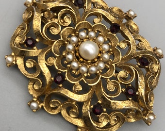 Vintage Gold Coloured Brooch with Scroll Design with Pearl and Red Stone Highlight with loss