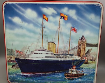 Vintage Elkes Biscuit Tin of Royal Yacht Britannia