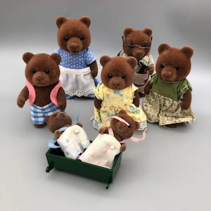 Vintage Sylvanian Families or Calico Critters Timbertop Brown Bear Family of Seven Figures