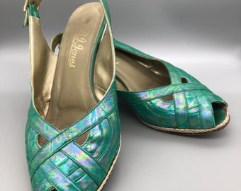 Fabulous Vintage Iridescent Turquoise Sling Back Ladies Jones Shoes Size 5