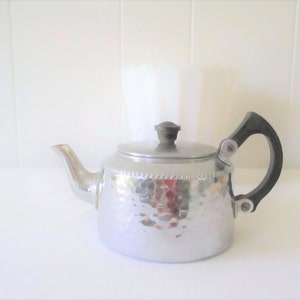 Vintage Hammered Aluminum Teapot Sona Chrome Coffeepot The Aluminum Works England Mid Century
