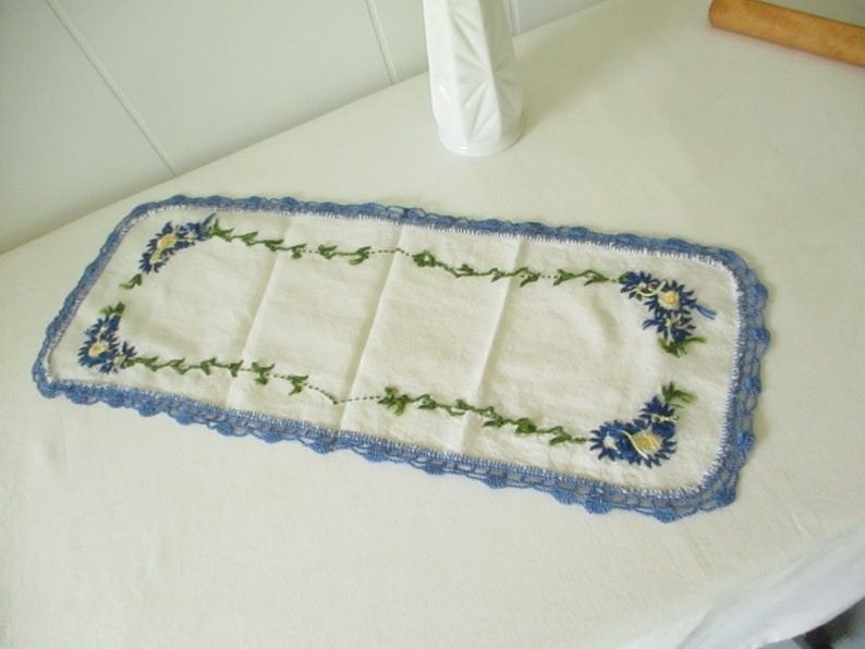 Vintage Antimacassar Dresser Scarf Embroidered Blue Flower Cottage Style image 5