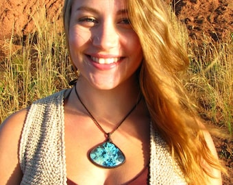 Collar con colgante de macramé de azurita para sanación, regalos para el propósito del alma, significado de la azurita, piedra preciosa azul, joyería de verano