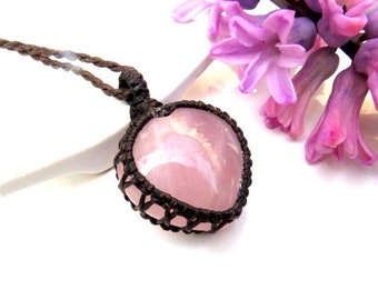 Rose Quartz heart macrame necklace, valentines day gift ideas, gifts for the mom, mothers day gift, gifts for the wellness enthusiast