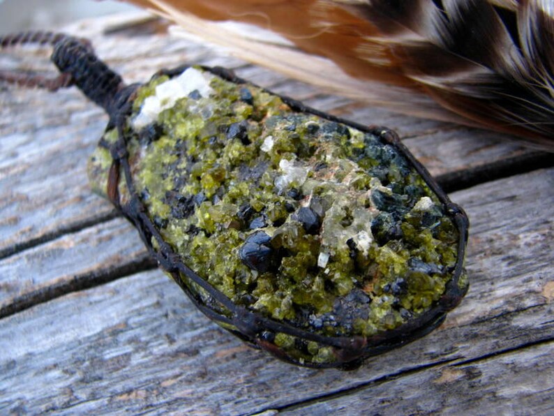 Green Garnet Necklace Garnet jewelry Crystal healing Green Garnet Necklace Rare Gift Jewelry Birthstone Garnet Crystal