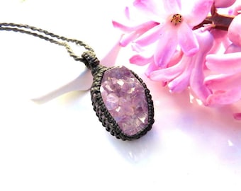 Amethyst crystal necklace, macrame necklace, metaphysical jewelry, February Birthstone, raw crysetal jewelry, macrame jewelry, Handmade