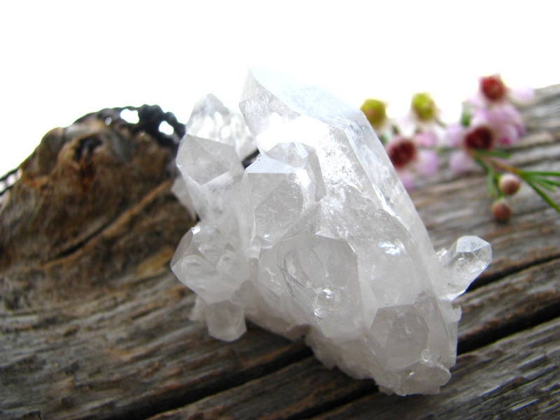 Raw Quartz macrame necklace Arkansas Quartz Raw crystal necklace Necklace for her Quartz necklace healing stone Raw crystal necklace