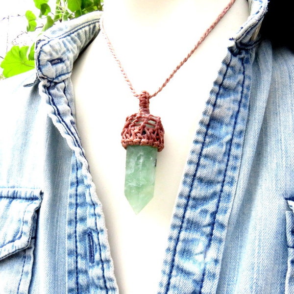 Green Fluorite macrame necklace, crystal point necklace, gift ideas for the boho beauty, the crystal lover, the jewelry lover, the yogi