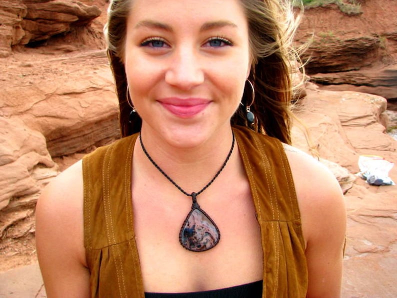 Gorgeous Montana Agate necklace Montana Agate pendant Agate Necklace Gift for her Gift for boyfriend Healing crystals and gemstones