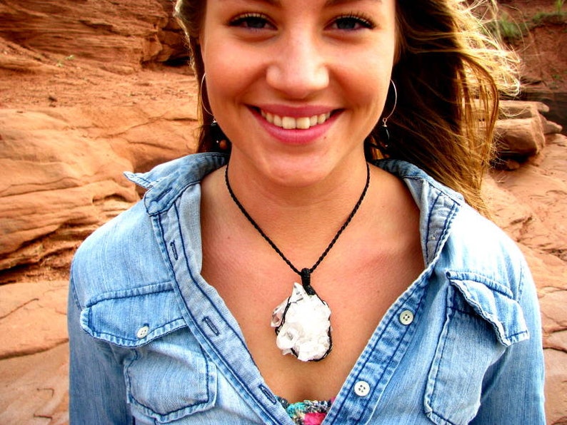 Raw Quartz macrame necklace Arkansas Quartz Raw crystal necklace Necklace for her Quartz necklace healing stone Raw crystal necklace