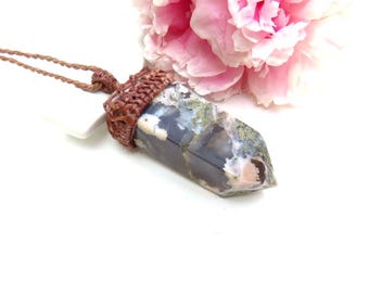 Colar de macramê com flor de ágata, colar marcante, presentes exclusivos para ela, ideias de presentes para a beleza boho, a buscadora zen, a jardineira.