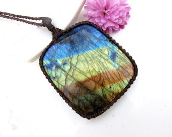 Labradorite necklace, high quality Labradorite, Vitality gemstone, Wiccan jewelry, Wiccan necklace, Celestial necklace, statement