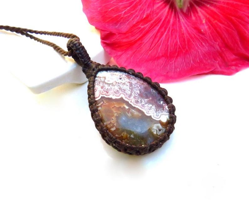 Crazy Lace Agate Macrame Necklace, Gemstone Necklace, Christmas Gift