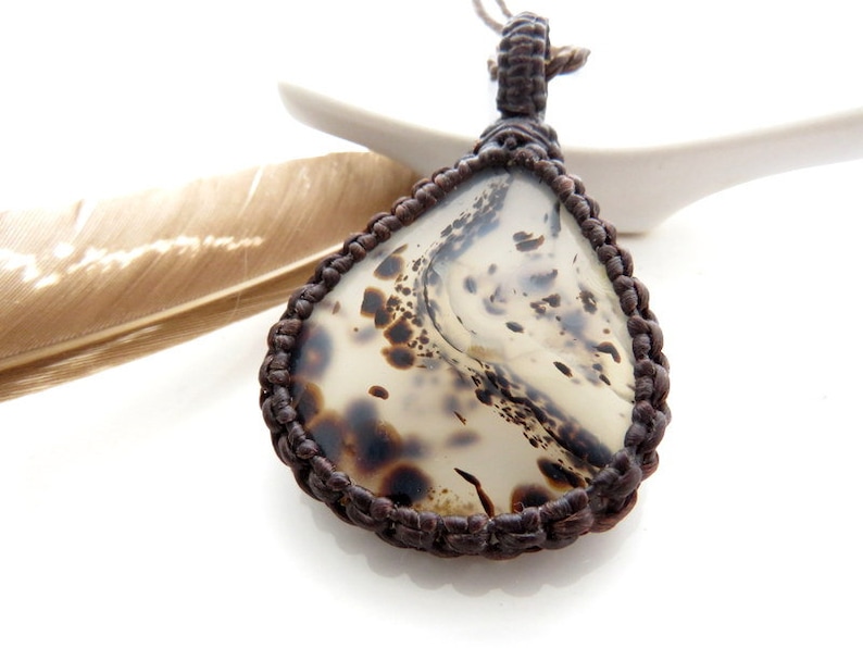 Gorgeous Montana Agate necklace Montana Agate pendant Agate Necklace Gift for her Gift for boyfriend Healing crystals and gemstones