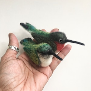 1 Needle Felted Ruby Throated Hummingbird, Male Or Female, Legs Optional - Made to order
