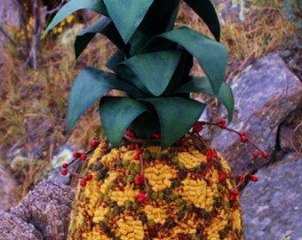 Rug Hooked Dimensional Pineapple E Pattern Hooking Realistic look