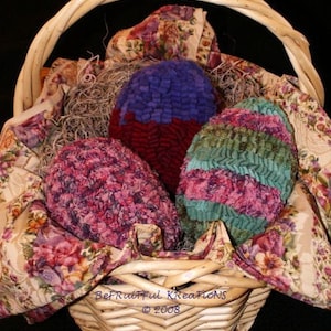 Dimensional Easter Eggs Rug Hooked  E-Pattern Hooking