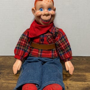Vintage Genuine 1972 Howdy Doody Doll 12” NBC Made Hong Kong