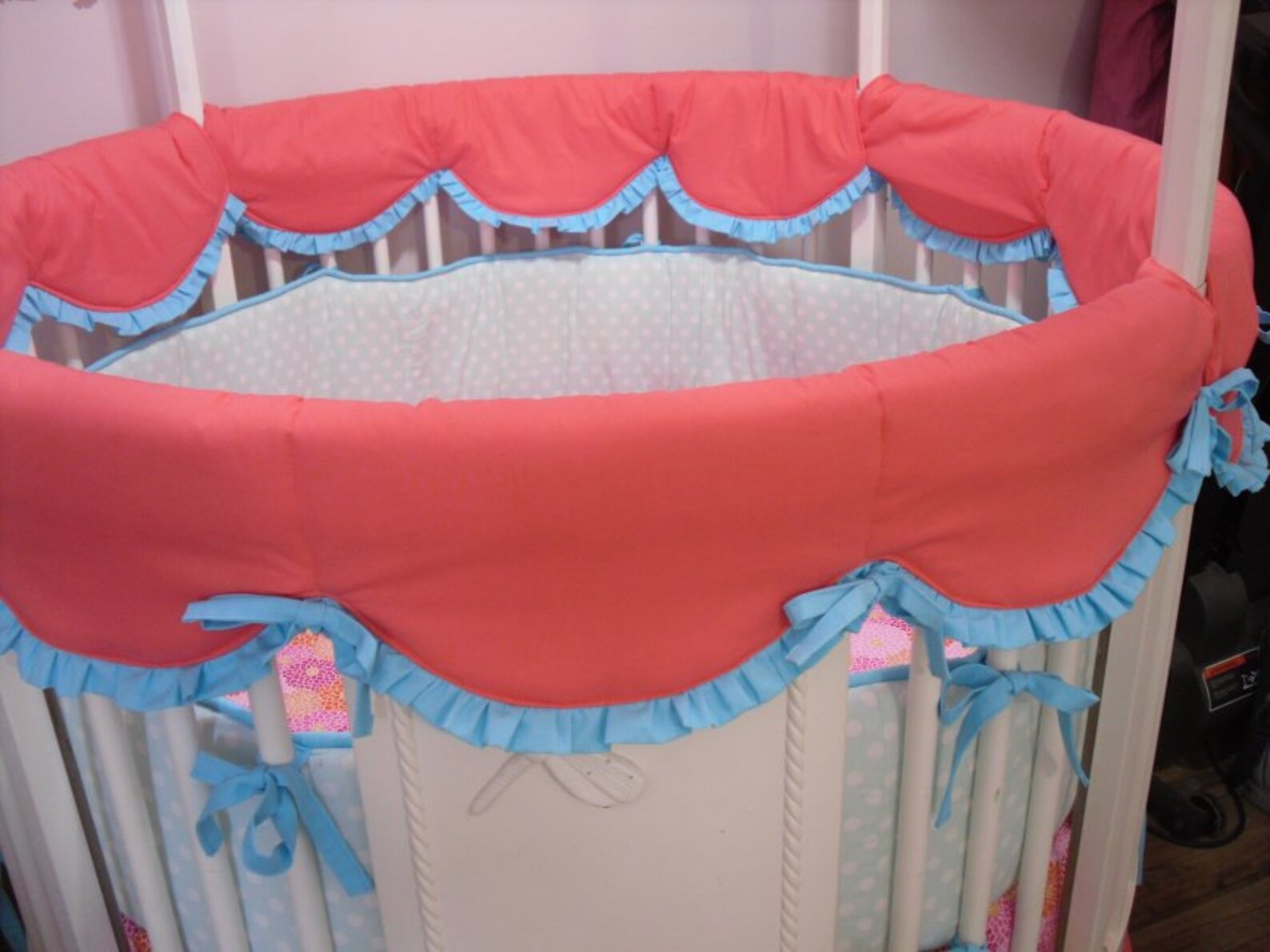 Round Crib. Set of 4 Scalloped Round Crib Rail Covers Etsy
