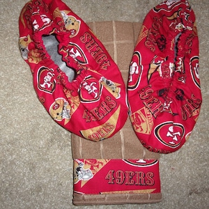 San Francisco 49&#39;ers Bowling shoe covers w/ matching towel