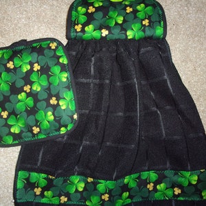 Hanging Pot Holder Towel Set w/ St Patricks Irish  Theme