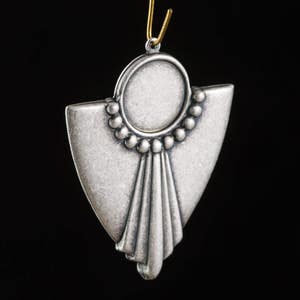 1 Loop Silver Ox Deco Swag Shield Pendant with 13mm Setting (4) pnd022K