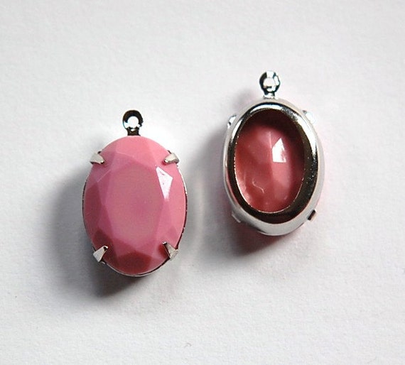Vintage Opaque Pink Faceted Stone in 1 Loop Silver Setting