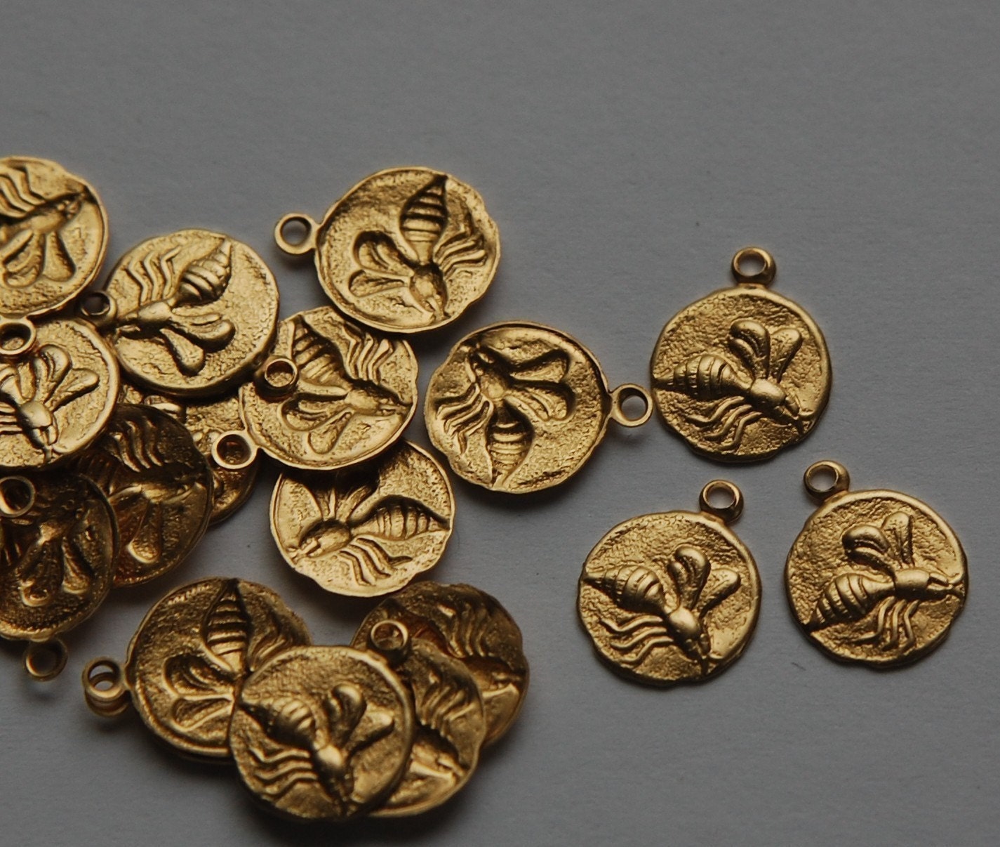 Raw Brass Tiny Flying Bee Charm Drops (8) chr051A