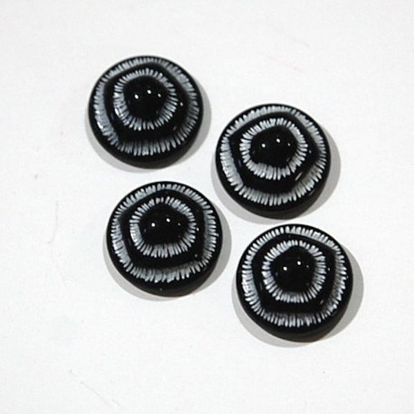 Vintage Black and White Etched Glass Cabochons 11mm cab457E