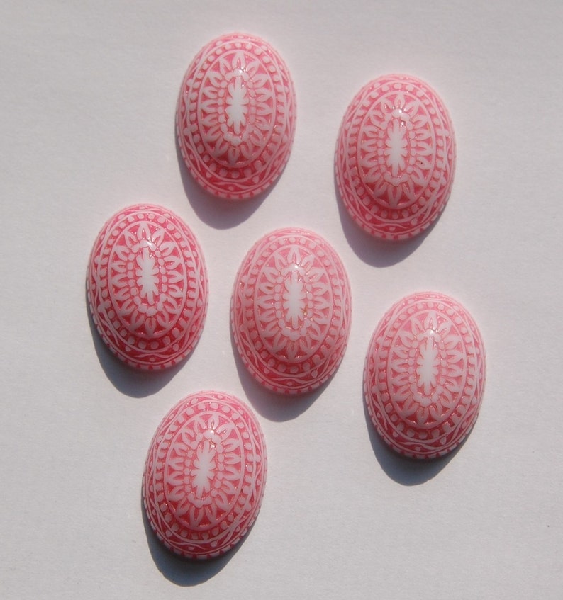 Vintage Etched Design Pink and White Cabochons 14mm x 10mm cab711 image 1