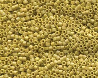 11/0 MIYUKI DELICA Perline di semi smaltate opache color giallo arcobaleno (8 g)